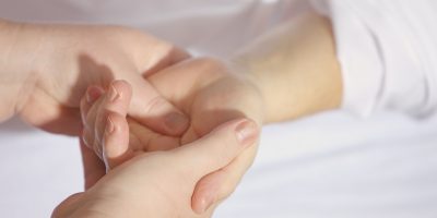 I trattamenti Benessere migliori: Massaggio alle mani