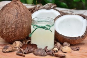 Skincare estiva con i trattamenti SPA al cocco